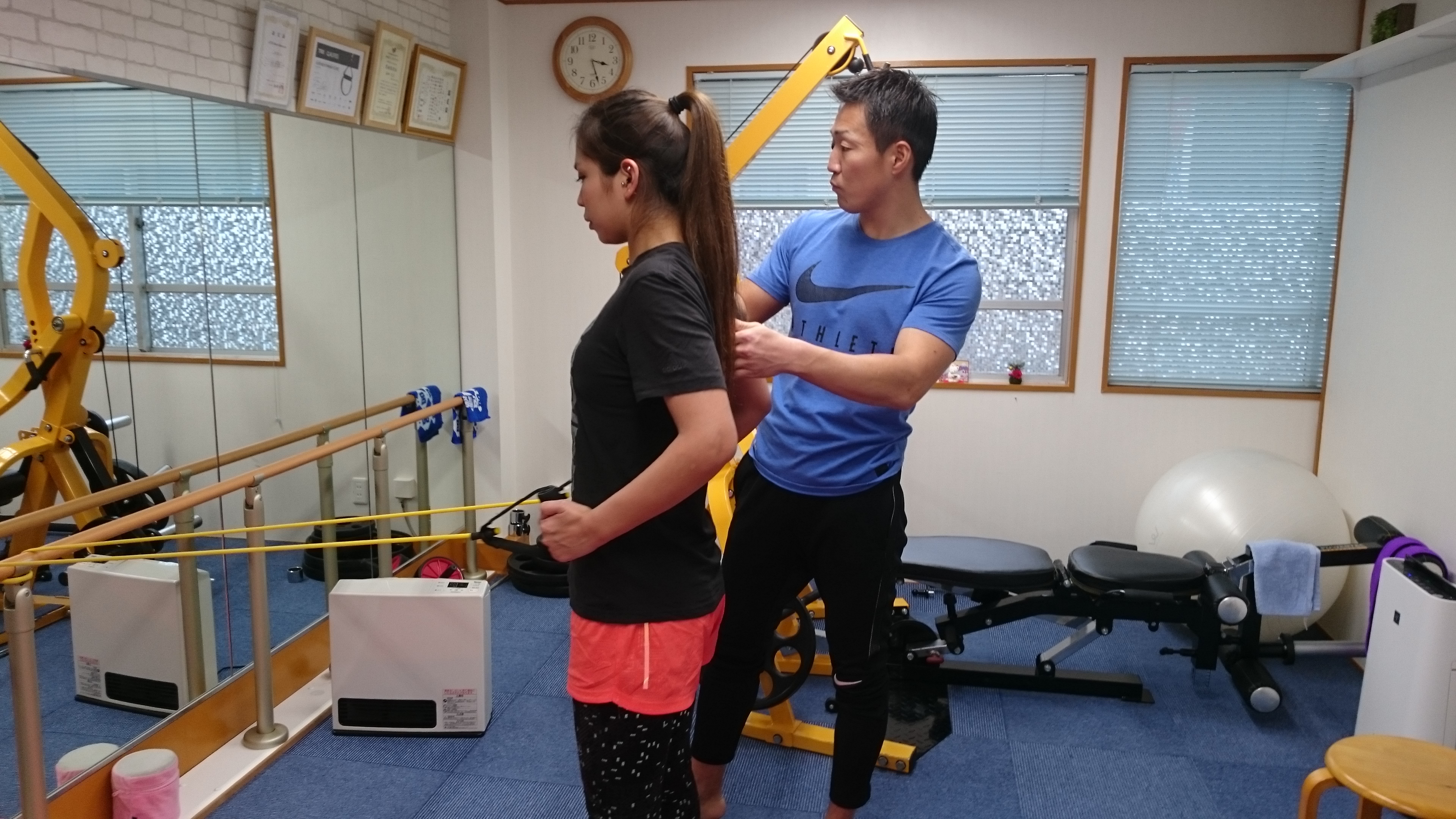 美姿勢・美背中を手に入れる